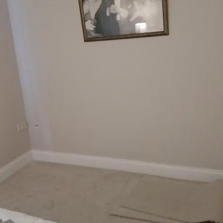 Kitty O'shea's V94dvh9 Meelick Bridge